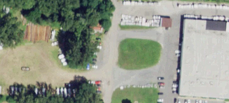 7 Northway Ln