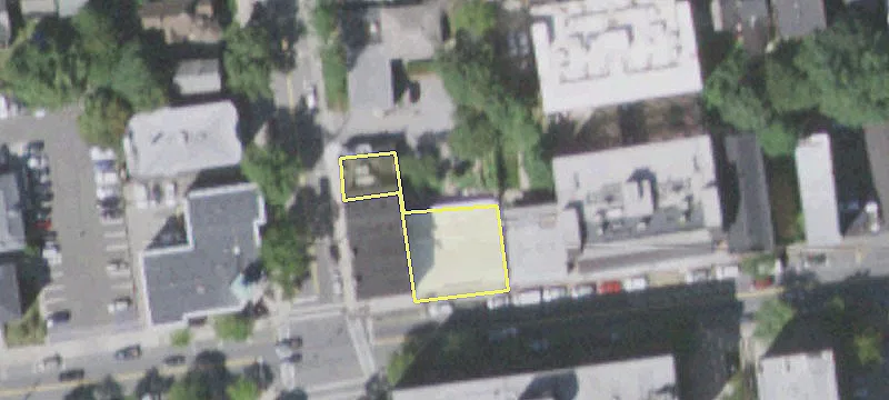 904 Main St
