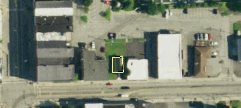 121 Ctr St