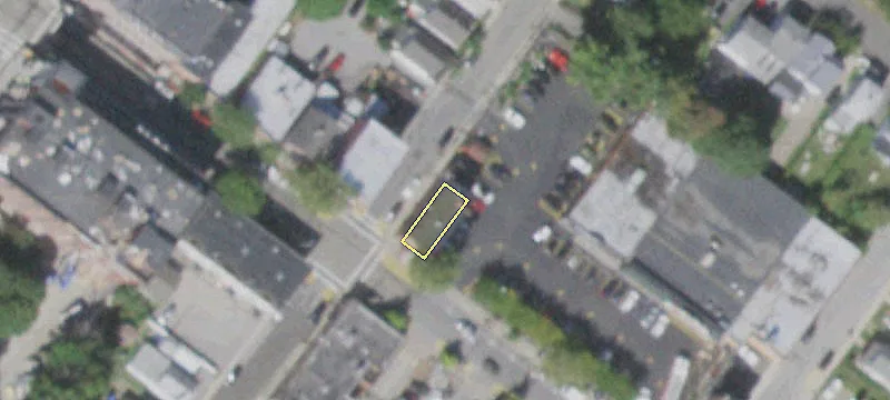 250 Main St