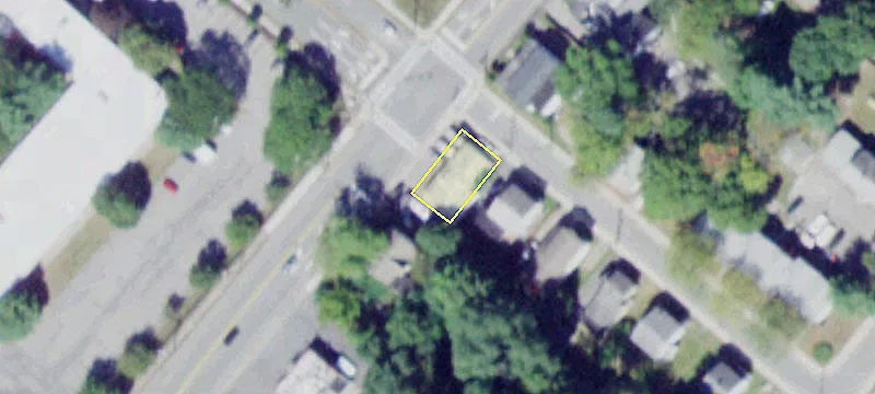 84 Academy Ave