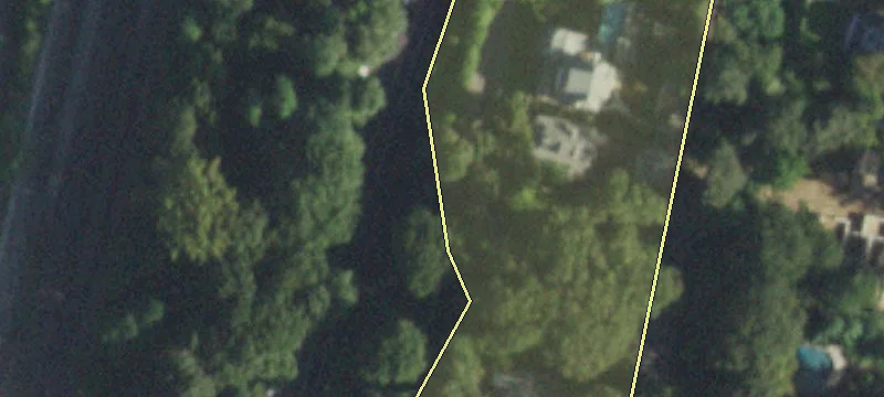 Pinecrest Dr