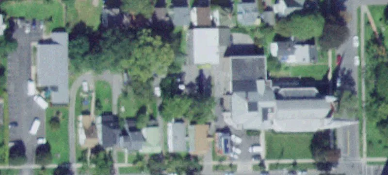 96 Lewis St