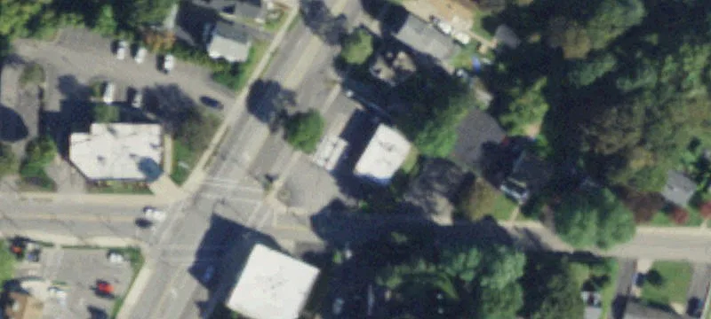 3910 Lk Ave