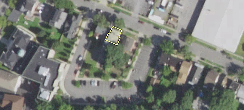 22 Noxon St