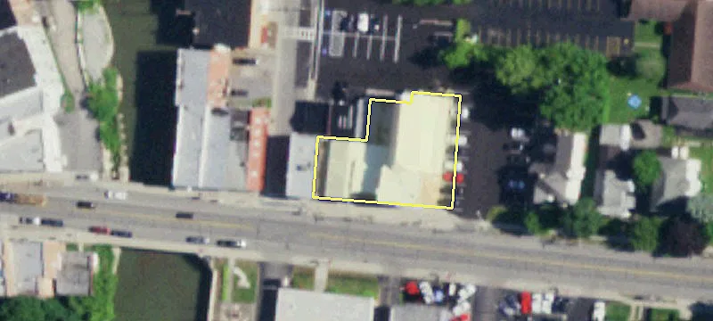 33 Main St