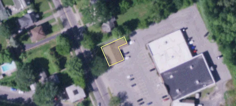 577 Main St