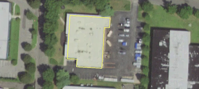 48 Mall Dr