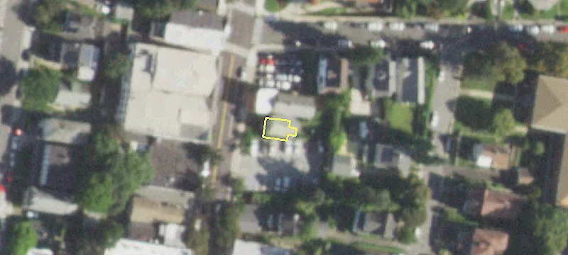 596 Warburton Ave