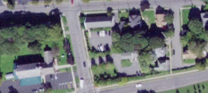 26 Seminary Ave