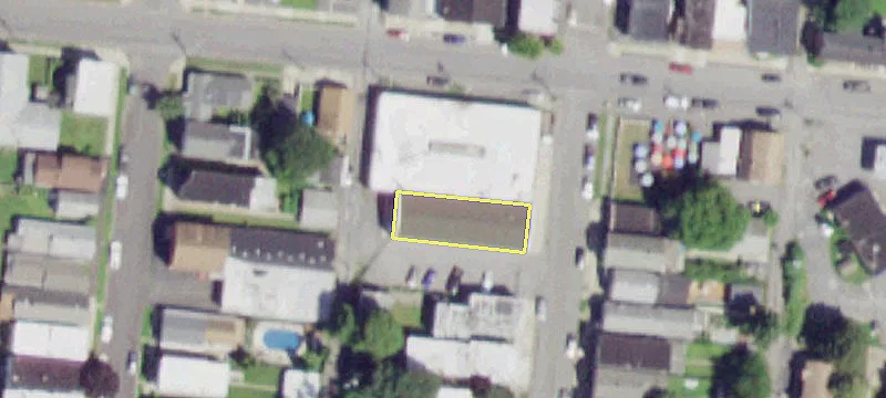 2437 3rd Ave