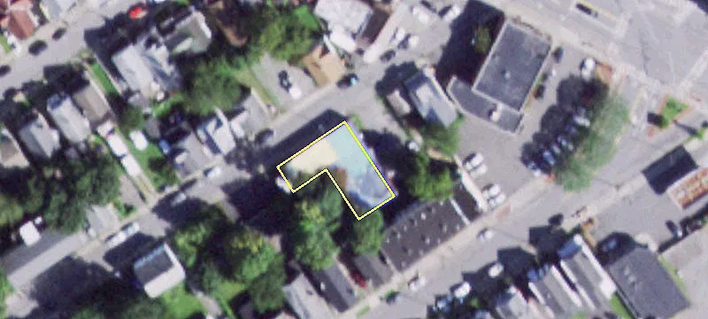 22 Van Deusen St