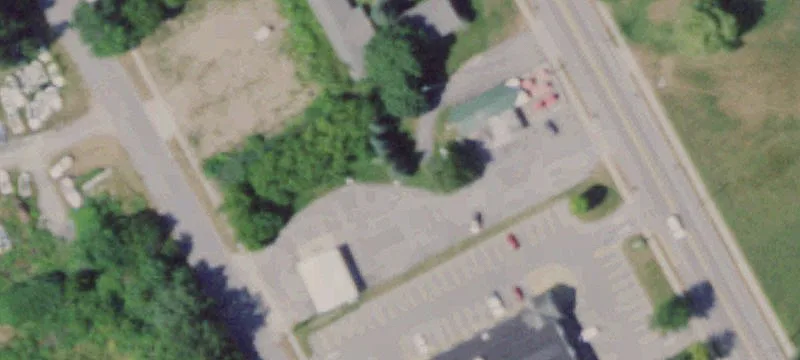 750 James St
