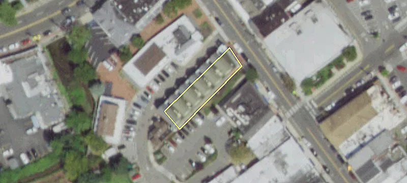112 Main St