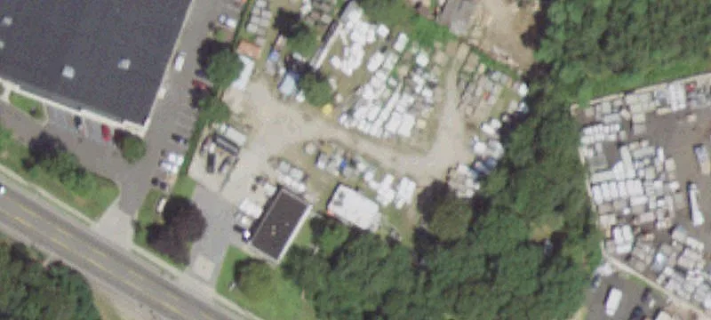 3765 Horseblock Rd