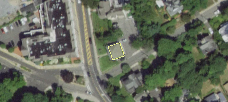 713 Main St