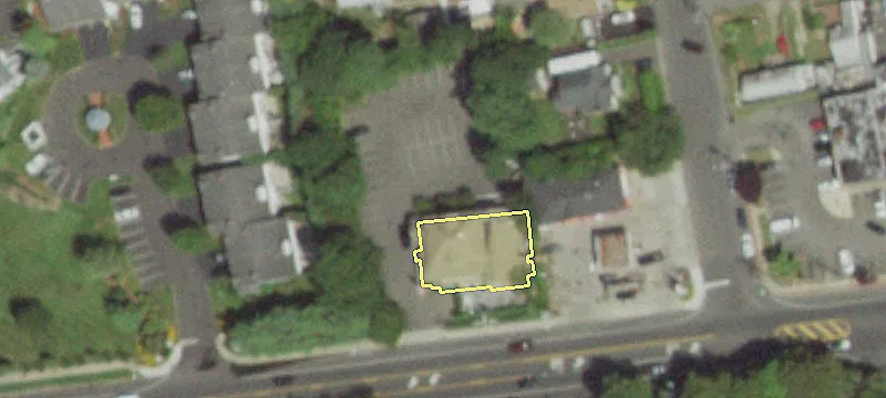999 Montauk Hwy