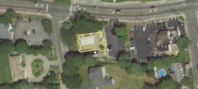 754 Montauk Hwy