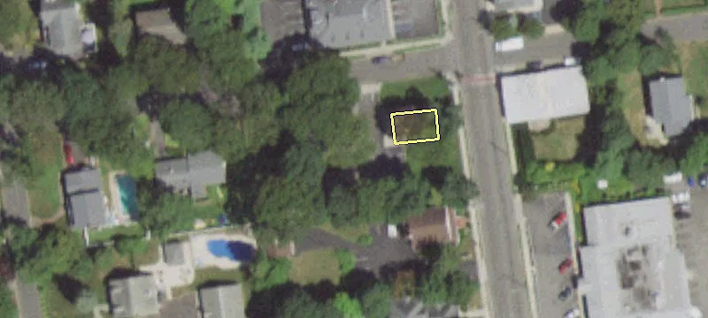 338 Lk Ave