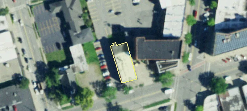 102 Broad St