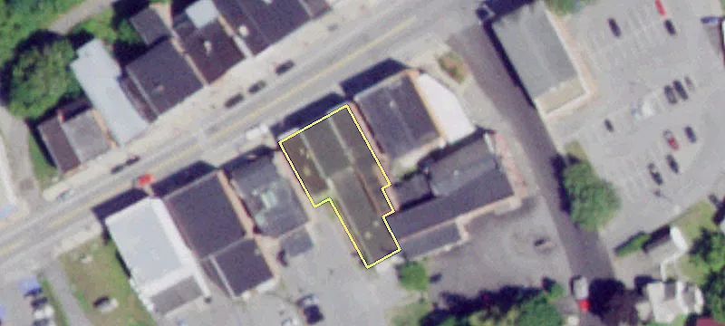 27 Main St