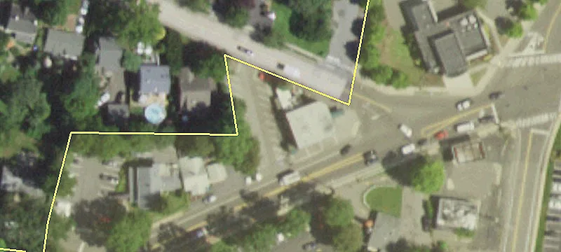 640 Main St