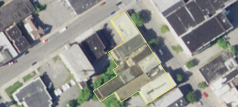 137 Main St