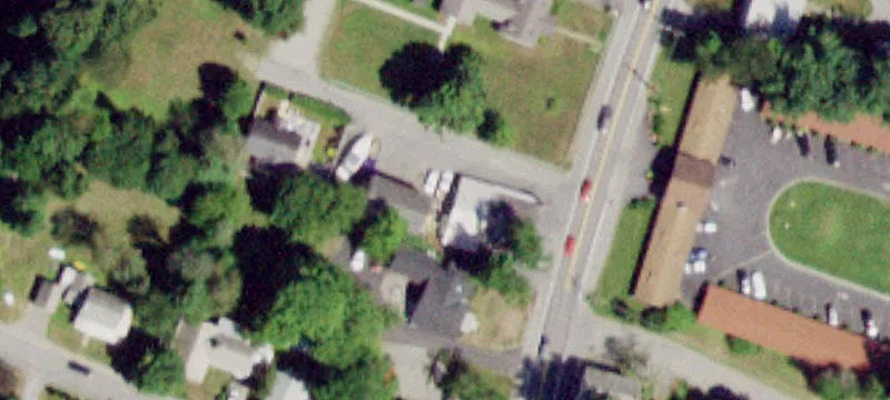 3711 Lk Shr Dr
