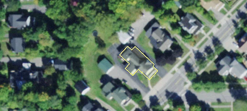 10 Lawrence Ave