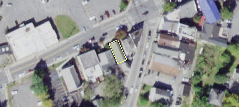 44 Main St