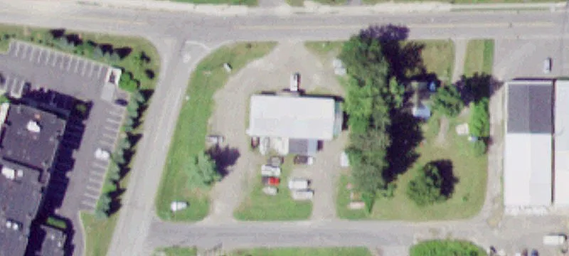 219 Riv St