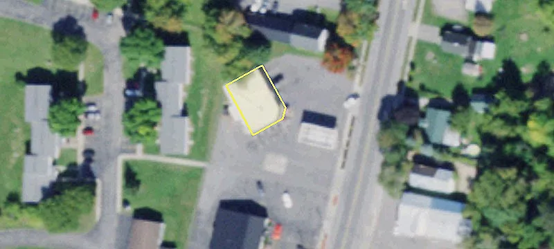 32 Gouverneur St