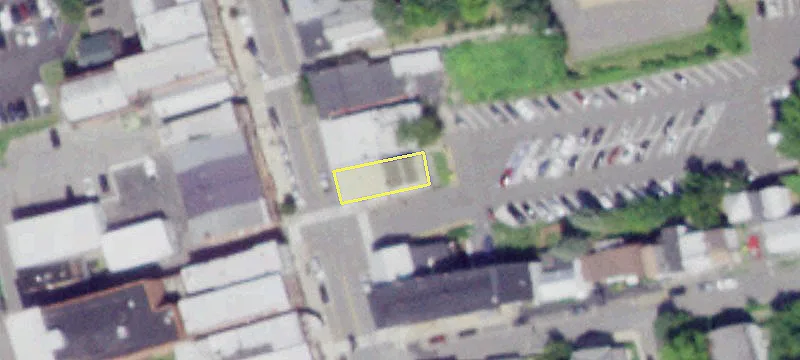 380 Main St