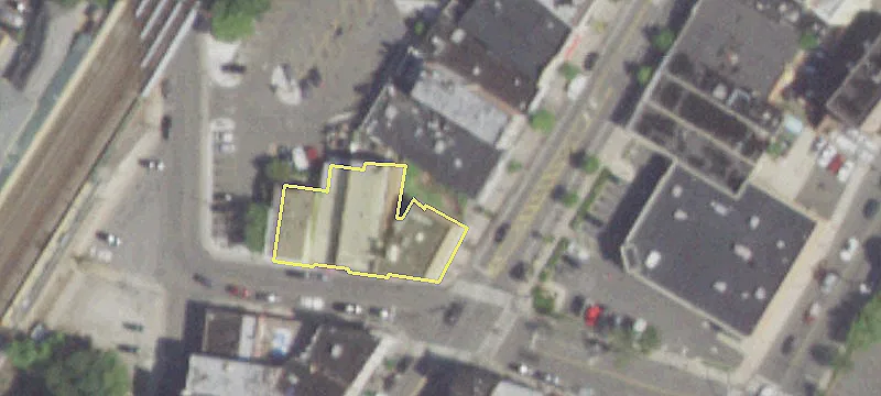 106 Main St