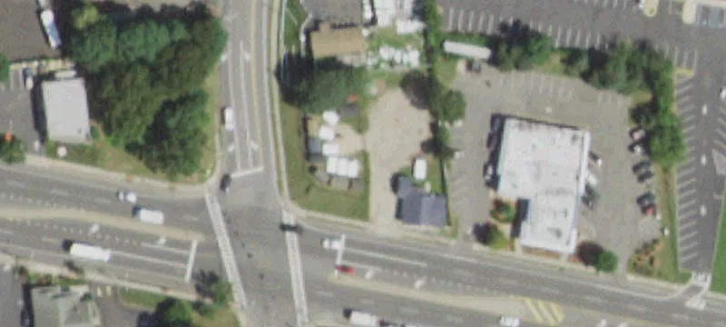 871 Horseblock Rd