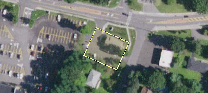 13 Maple Rd