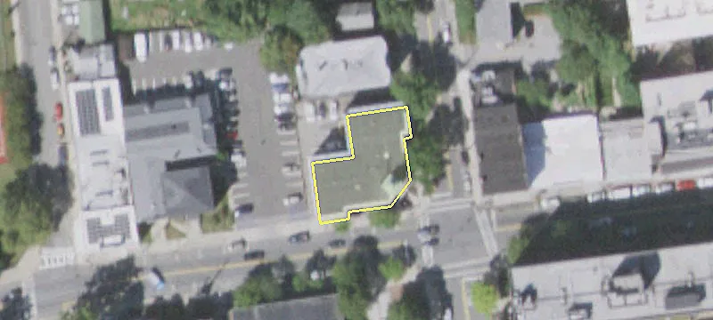 840 Main St