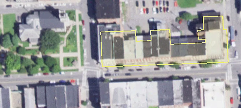 43 Main St