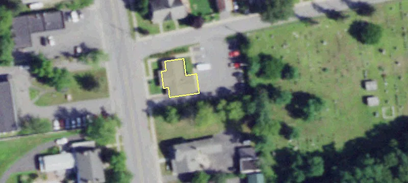 2990 Main St