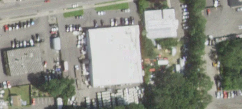 8 Commercial Blvd