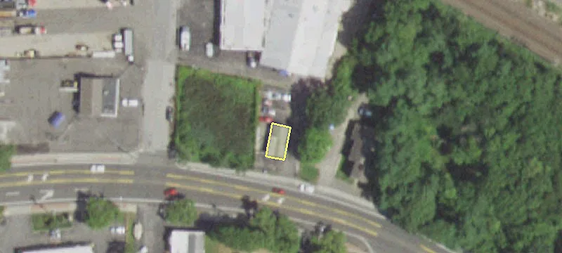 1475 Montauk Hwy