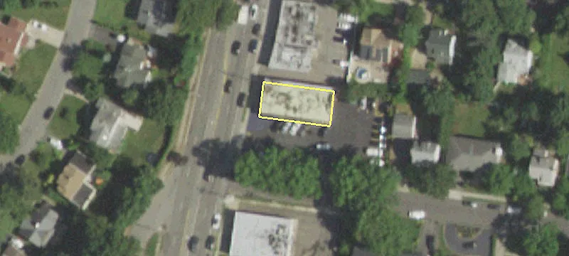 400 Willis Ave