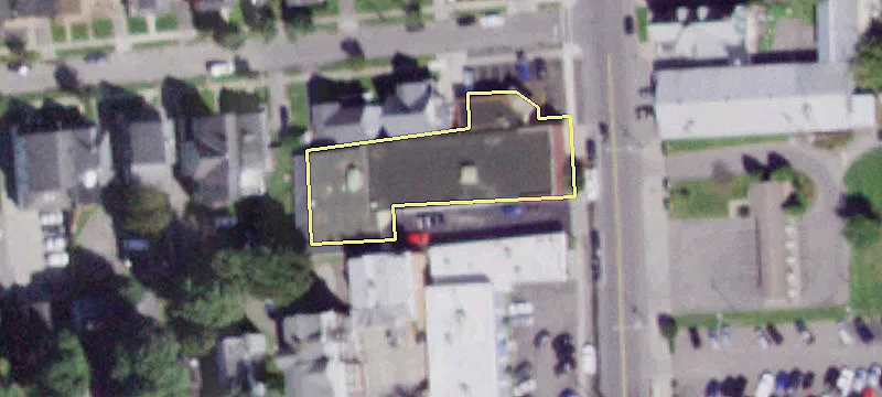 32 Main St