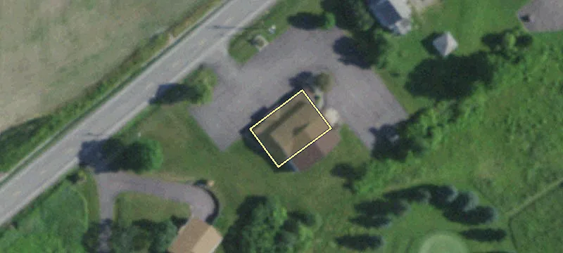 4384 Lakeville Rd