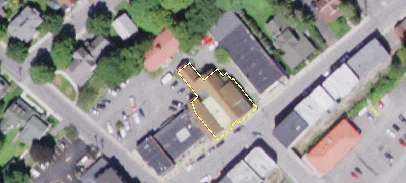 785 Main St