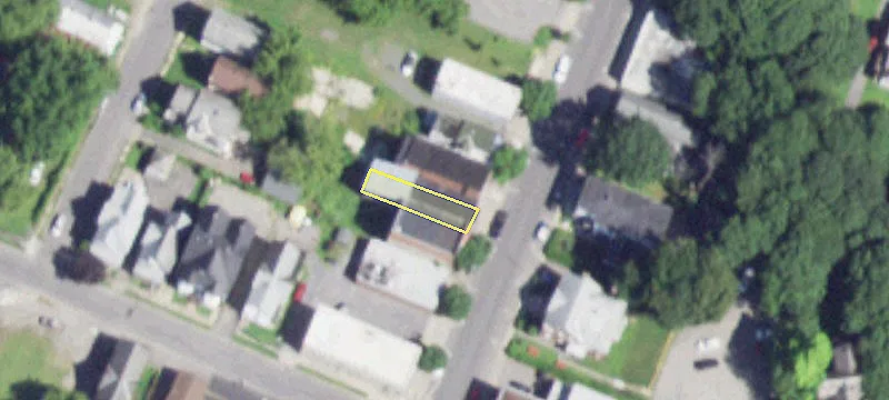 211 Main St