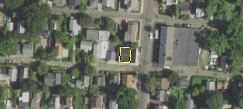 78 Roslyn Ave