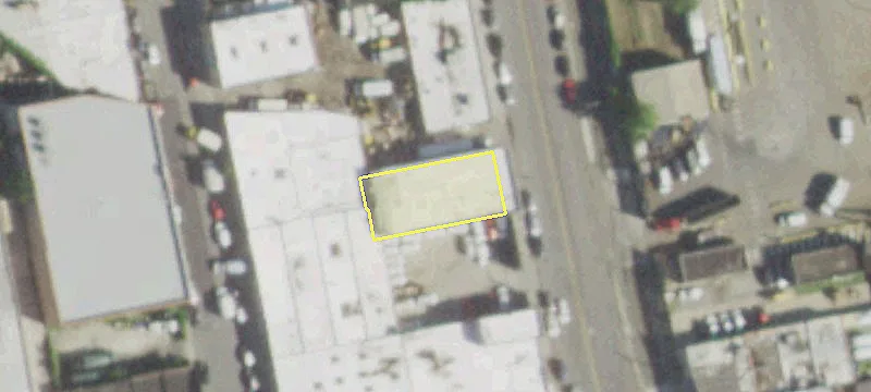 835 Edgewater Rd