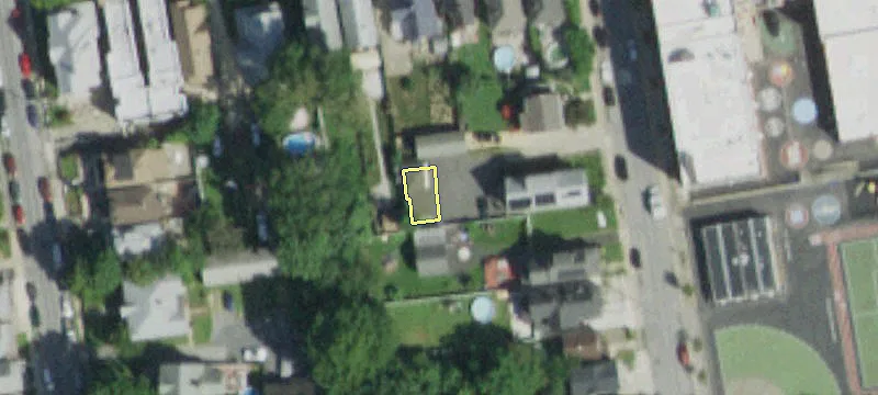 24 Greenleaf Ave