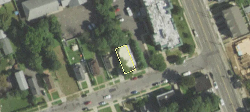 17 Maple Ave